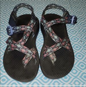 Chaco Z2 Classic Sandals Geometric womens Size 8 bohemian
